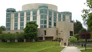 [photo, Albin O. Kuhn Library, University of Maryland Baltimore County, Catonsville, Maryland]
